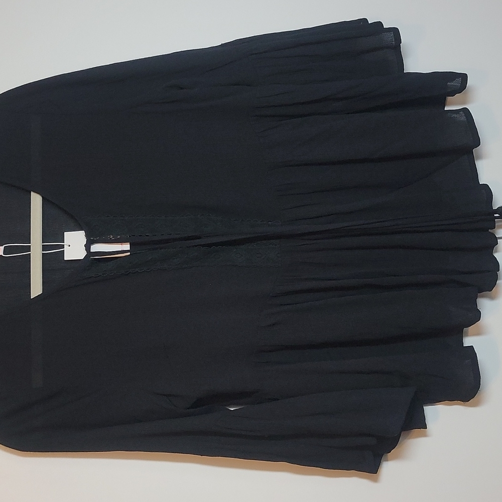 NwT re:named szM  Black Tie Front Top  BinL